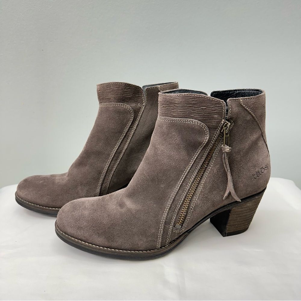 Taos Dillie leather suede grey booties‎ women's 11.